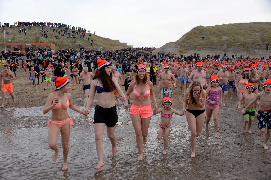 ../Images/Nieuwjaarsduik Nederzandt 2016 039.jpg